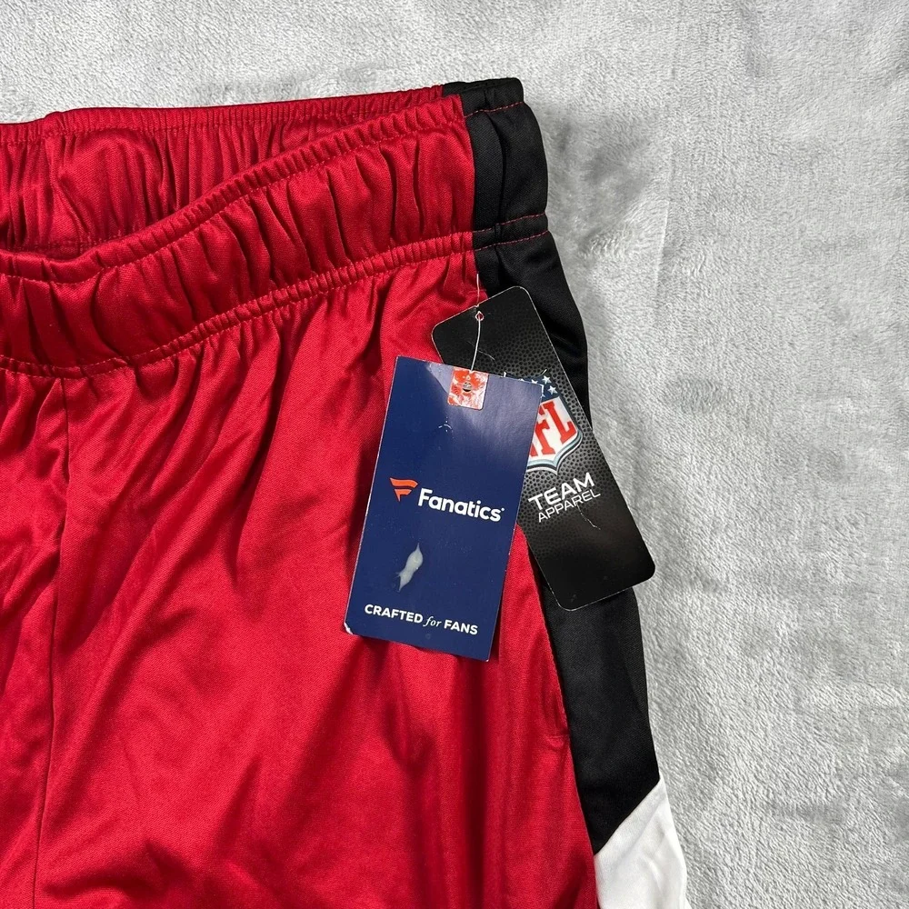 NFL Atlanta Falcons Shorts Mens Small Fanatics Red Athletic Gym Basketball NWT